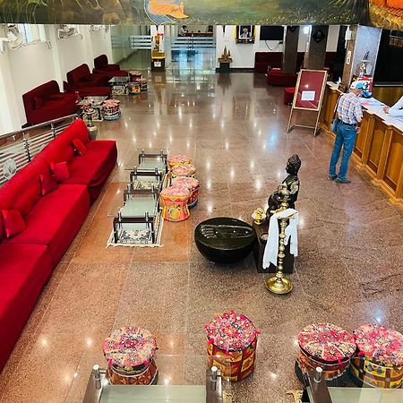 Bodhgaya Regency Hotel Екстериор снимка