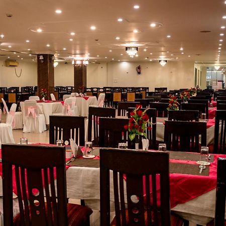 Bodhgaya Regency Hotel Екстериор снимка