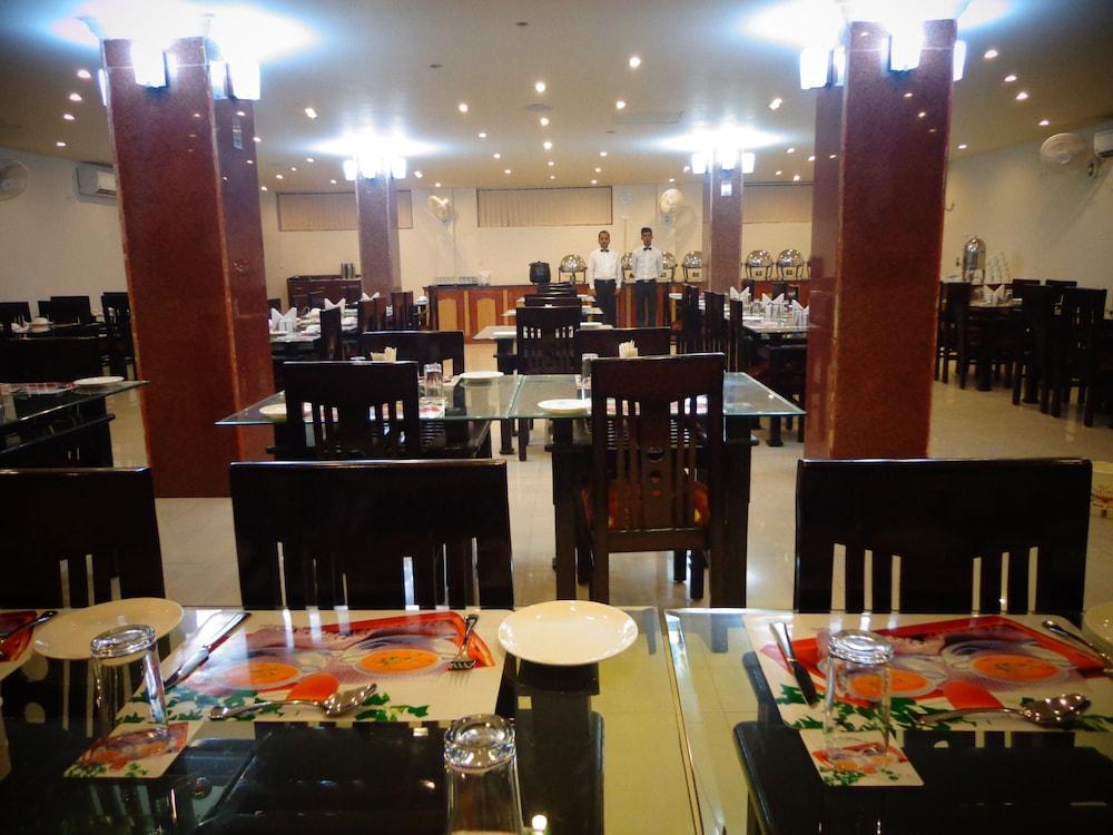 Bodhgaya Regency Hotel Екстериор снимка
