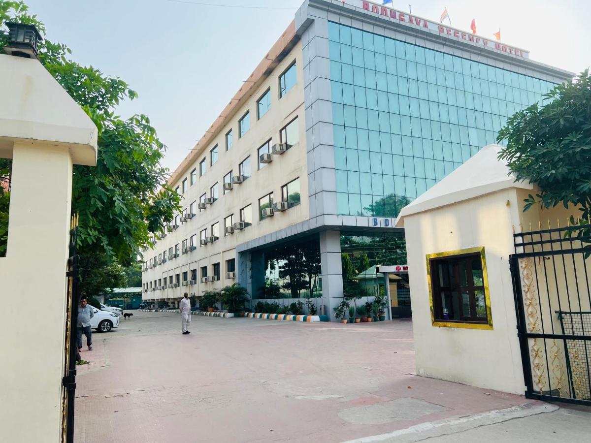 Bodhgaya Regency Hotel Екстериор снимка