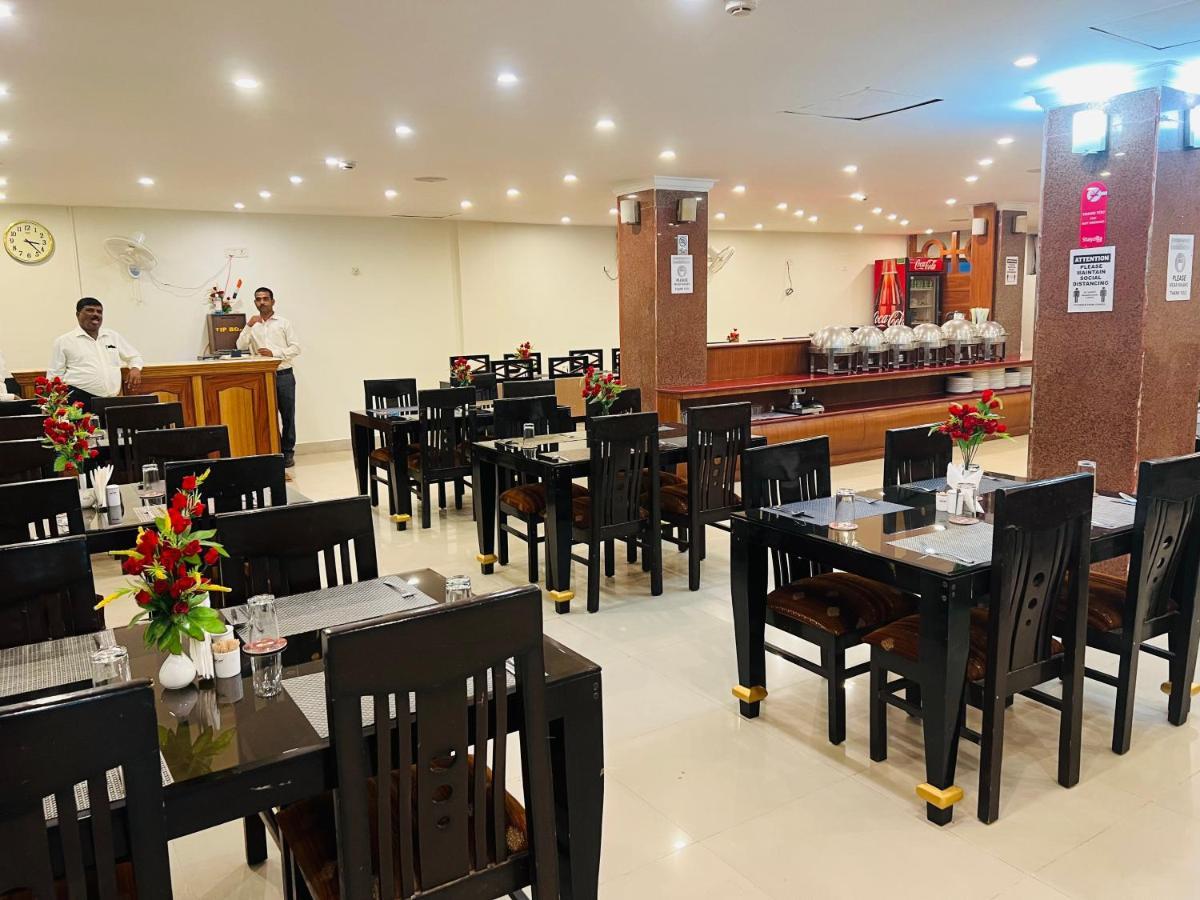Bodhgaya Regency Hotel Екстериор снимка