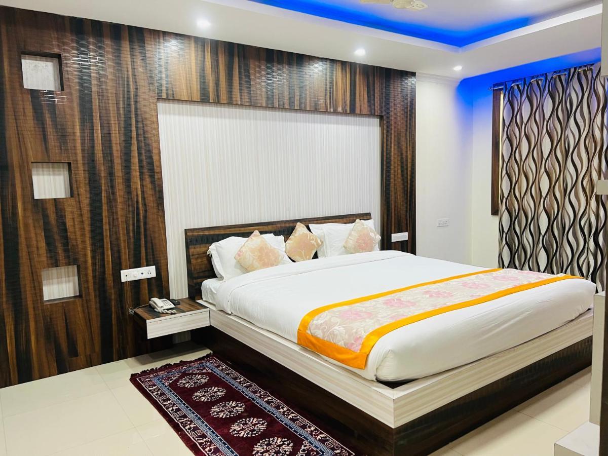 Bodhgaya Regency Hotel Екстериор снимка