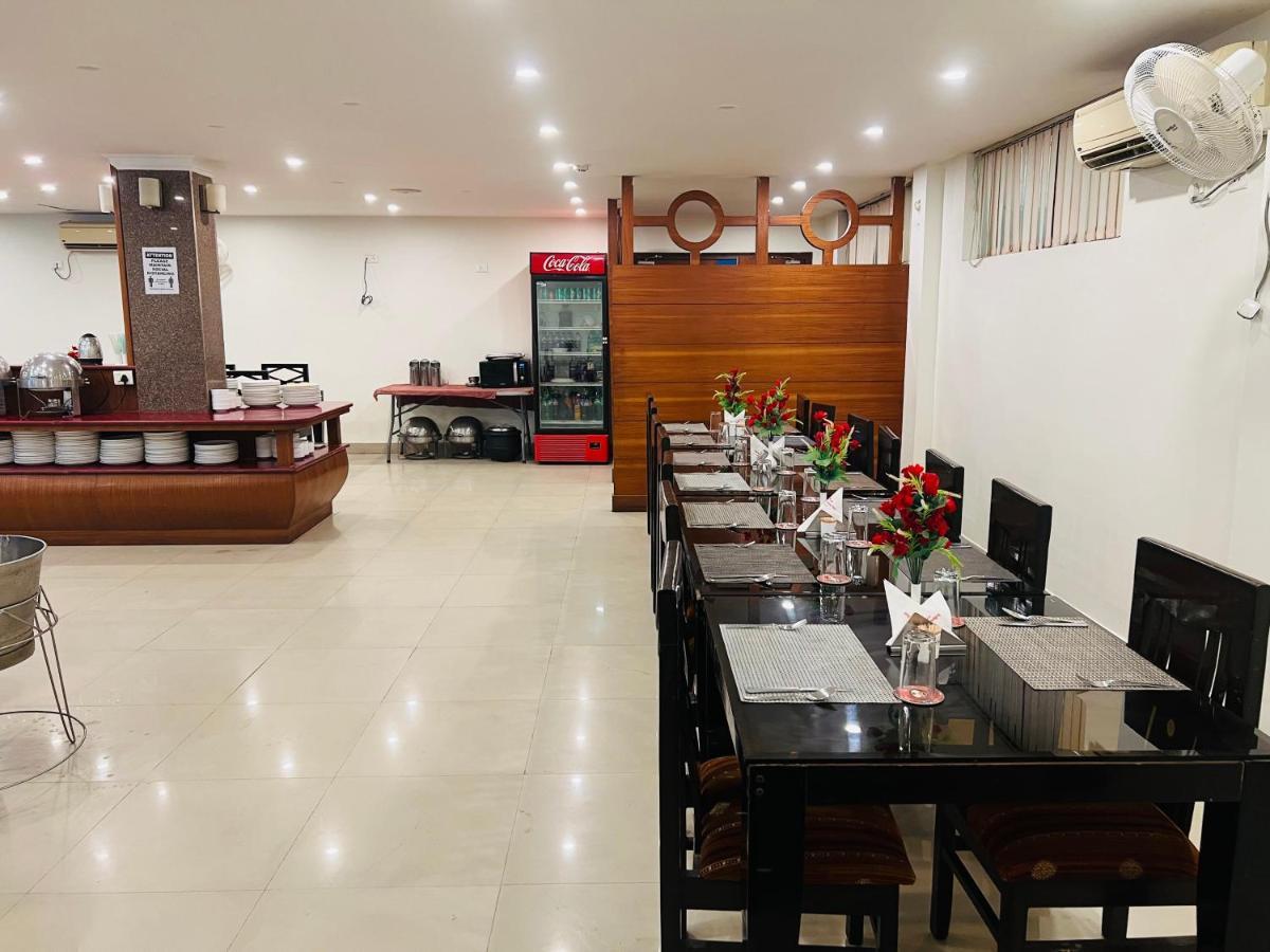 Bodhgaya Regency Hotel Екстериор снимка