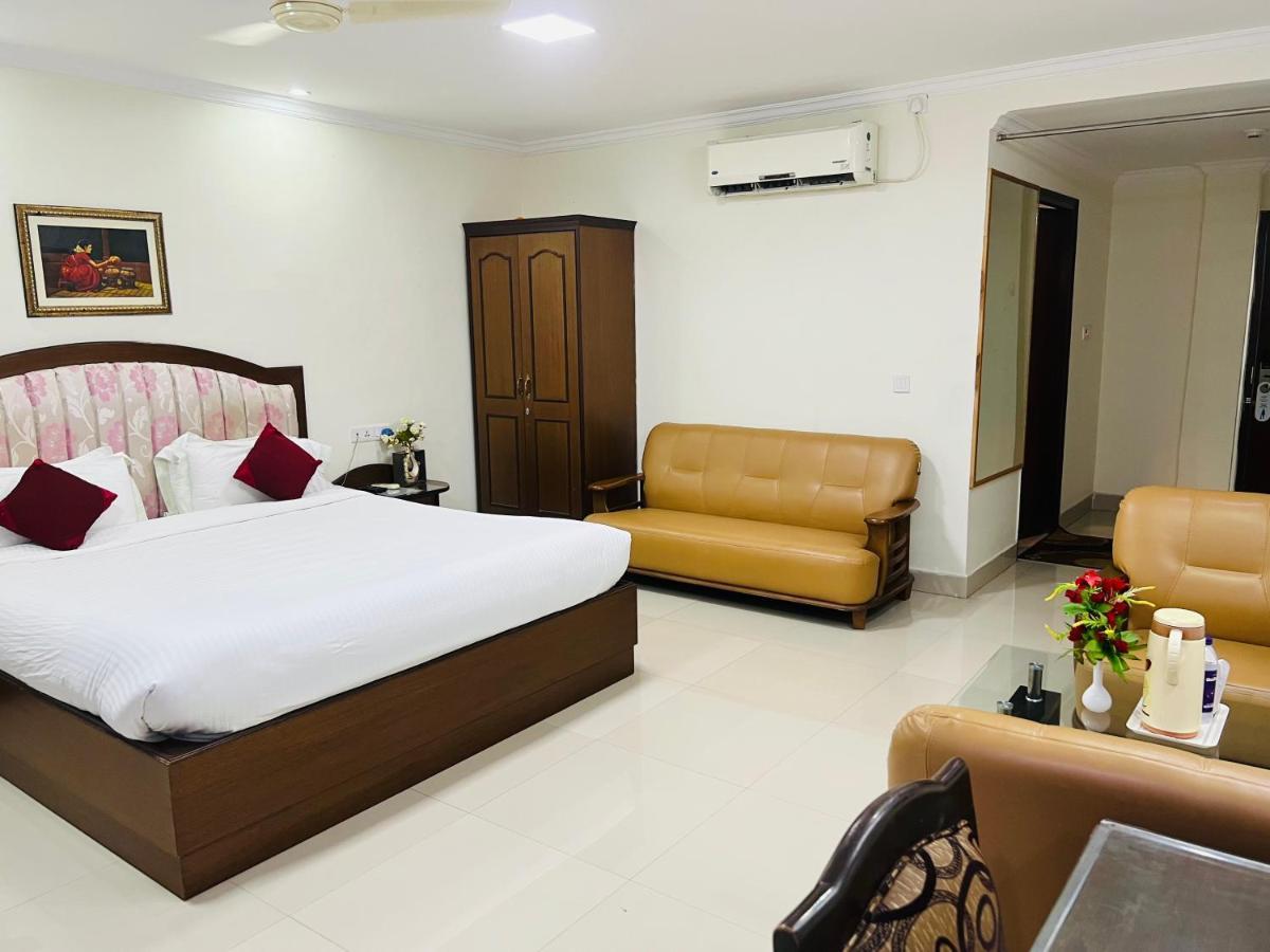 Bodhgaya Regency Hotel Екстериор снимка