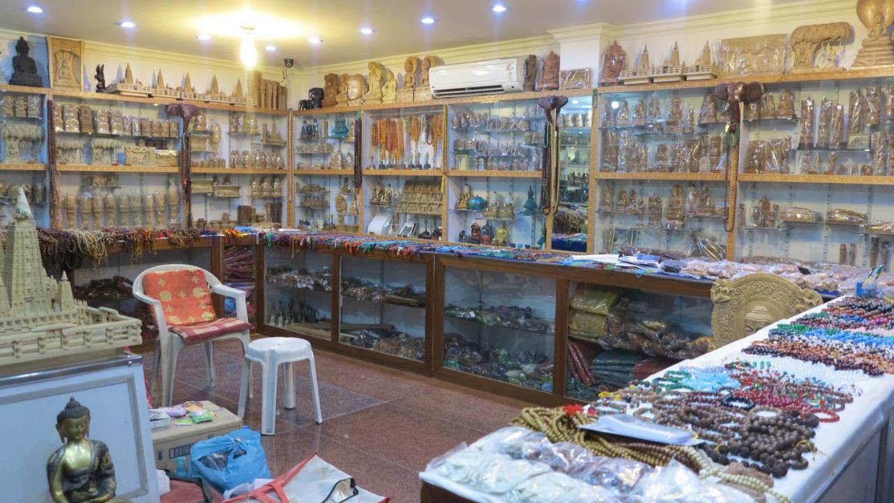 Bodhgaya Regency Hotel Екстериор снимка