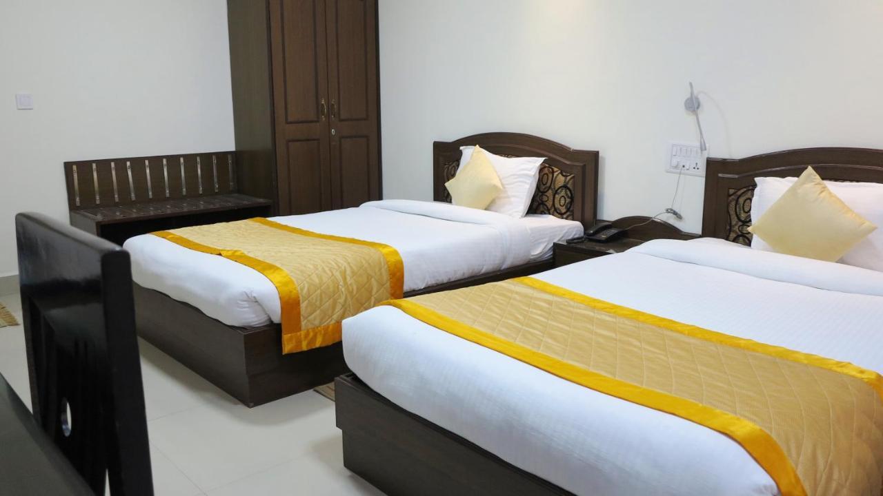 Bodhgaya Regency Hotel Екстериор снимка